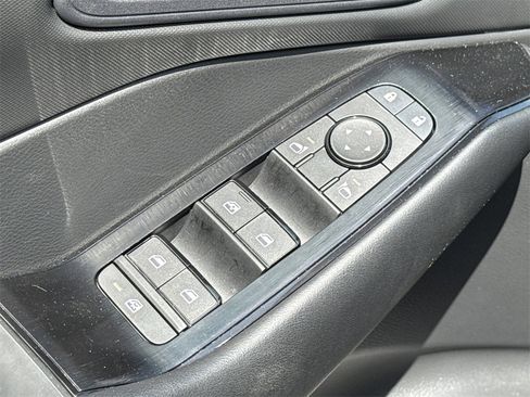 Certified 2025 Nissan Rogue S image 26