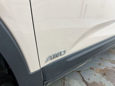 Used 2011 Kia Sorento LX w/ Convenience Pkg image 24