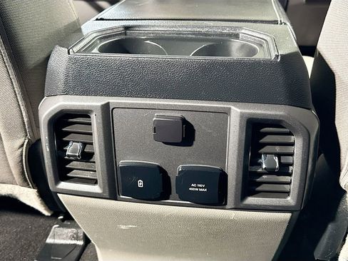 Used 2019 Ford F250 XLT w/ XLT Value Package image 25