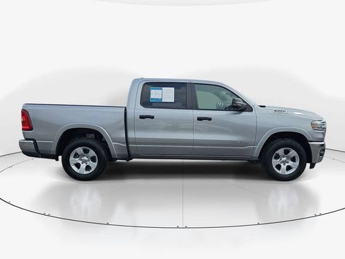 Used 2025 RAM 1500 Big Horn AWD/4WD image 5