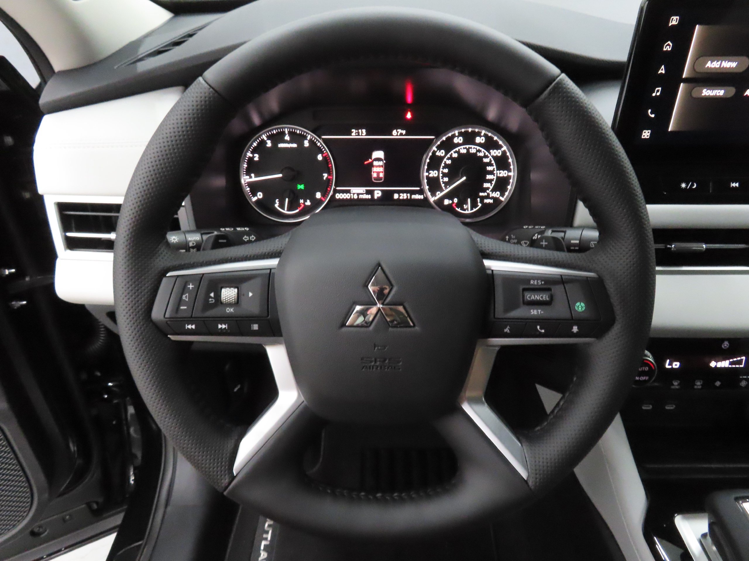 New 2026 Mitsubishi Outlander SE AWD/4WD image 14