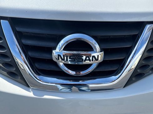 Used 2014 Nissan Juke S image 26