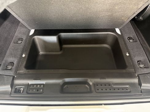 Used 2021 Jeep Wrangler Unlimited Sahara image 6