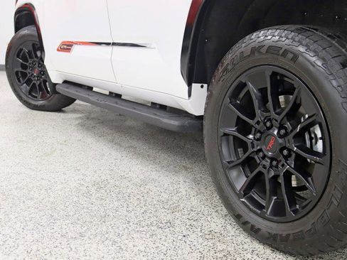 Used 2025 Toyota Sequoia 1794 Edition w/ TRD Off-Road Package AWD/4WD image 11