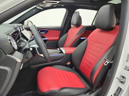 Used 2023 Mercedes-Benz GLC 300 image 13