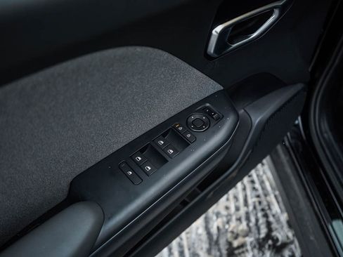 New 2025 Kia K4 EX image 17