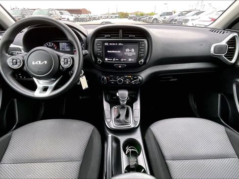 Used 2022 Kia Soul LX w/ Technology Package image 15