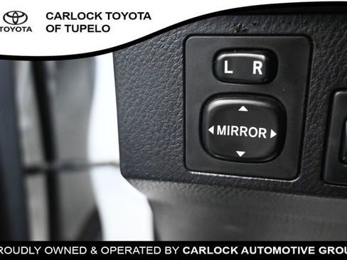 Used 2018 Toyota RAV4 XLE w/ Plus Extra Value Package FWD image 24