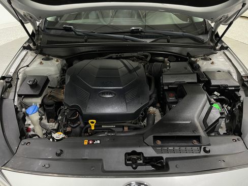 Used 2018 Kia Cadenza Technology image 27