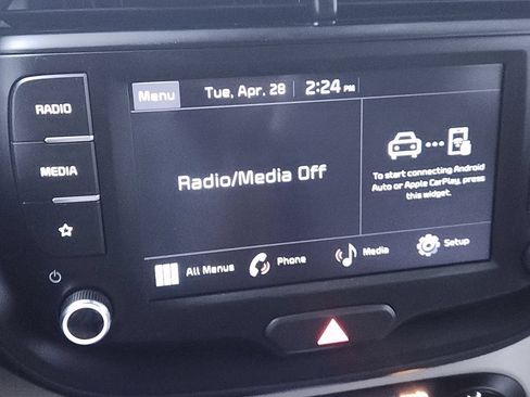 Used 2025 Kia Soul LX FWD image 16