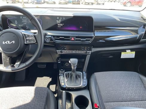 Used 2025 Kia Seltos S AWD/4WD image 11