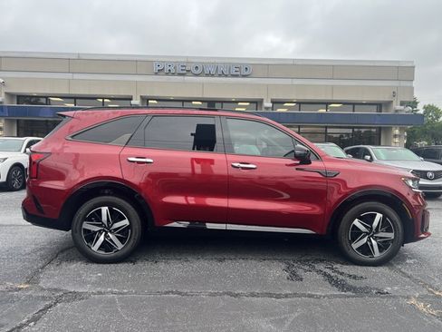 Used 2023 Kia Sorento S w/ Panoramic Sunroof Package FWD image 6