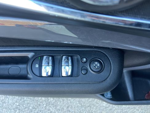 Used 2017 MINI Cooper Clubman S image 22