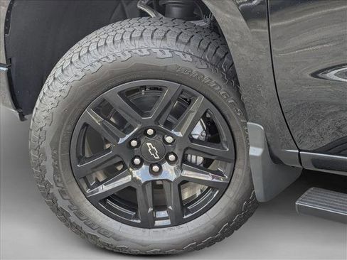Used 2025 Chevrolet Silverado 1500 LT Trail Boss w/ Convenience Package II image 10
