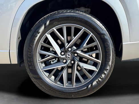 Used 2025 Lexus TX 350 AWD image 11