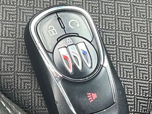 Used 2025 Buick Encore GX Preferred image 25