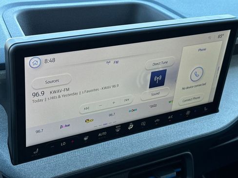 Used 2025 Ford Maverick XLT w/ Equipment Group 301A image 16