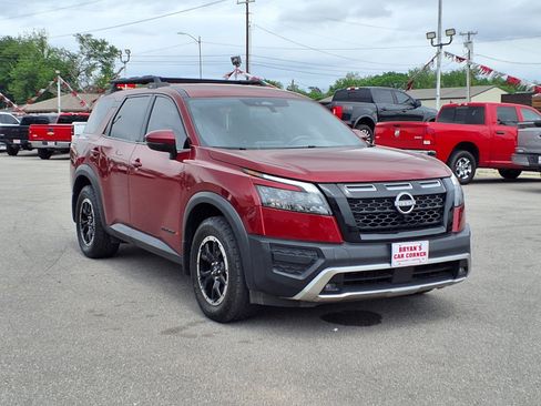 Used 2024 Nissan Pathfinder Rock Creek AWD/4WD image 24