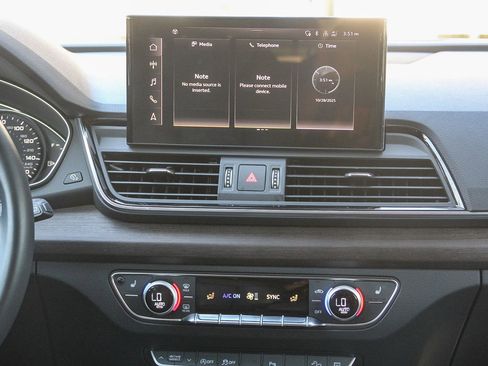 Certified 2023 Audi Q5 2.0T Premium w/ Convenience Package image 15