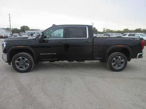 New 2026 GMC Sierra 2500 SLE w/ SLE Value Package; image 10