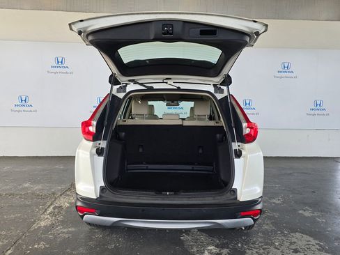 Used 2018 Honda CR-V LX image 12