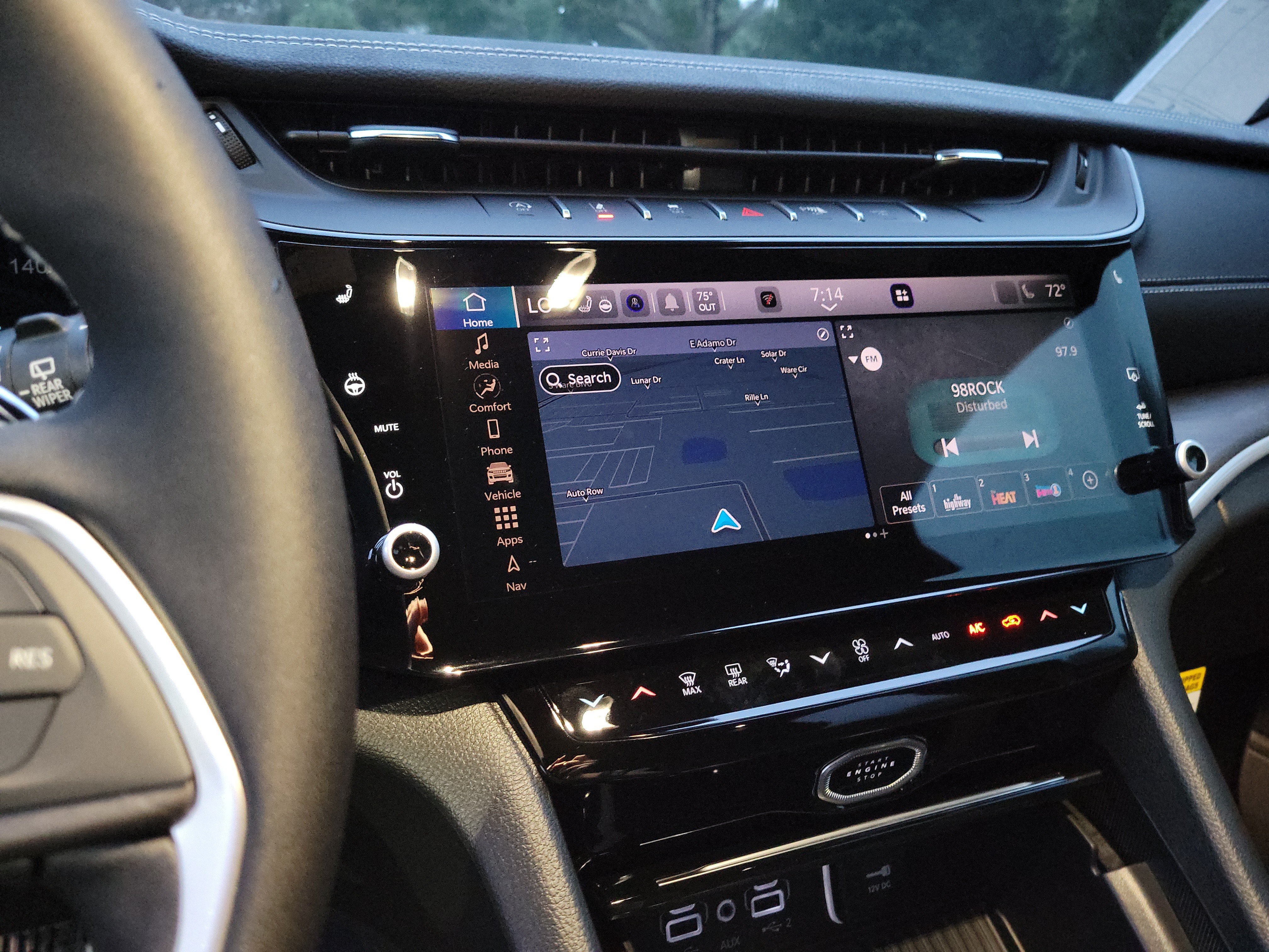 New 2027 Jeep Grand Cherokee Altitude RWD image 17