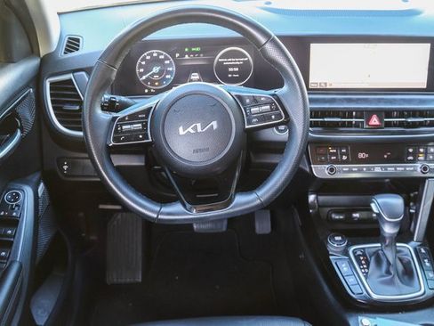 Used 2024 Kia Seltos SX w/ SX Sunroof Package image 19