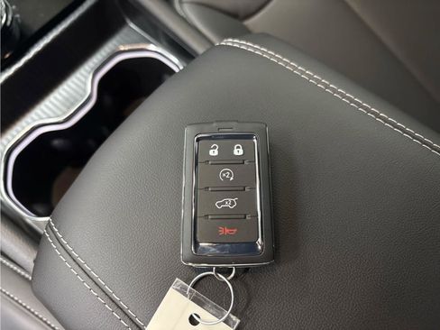 New 2025 Jeep Grand Cherokee Limited AWD/4WD image 28