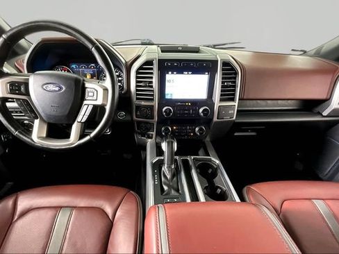 Used 2019 Ford F150 Platinum w/ Equipment Group 701A Luxury AWD/4WD image 8