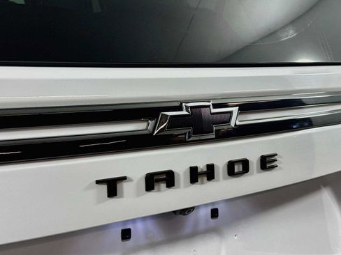 Used 2021 Chevrolet Tahoe Z71 w/ Z71 Signature Package AWD/4WD image 34