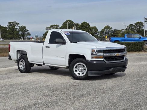 Used 2018 Chevrolet Silverado 1500 W/T w/ Trailering Package image 1