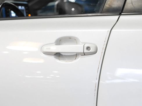 Used 2021 Toyota C-HR XLE image 36