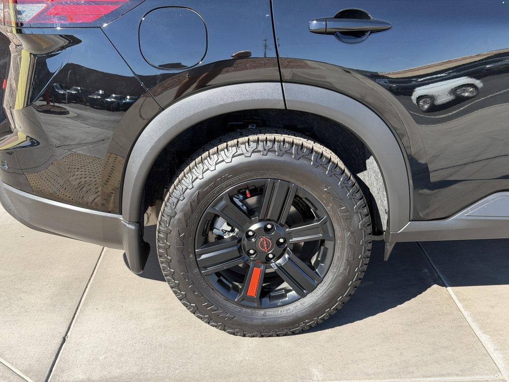 Used 2026 Nissan Rogue SV AWD/4WD image 15