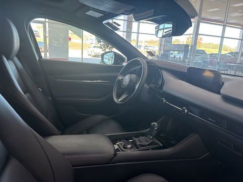 Used 2024 MAZDA MAZDA3 s image 17