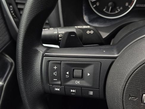 Used 2023 Nissan Rogue S FWD image 26