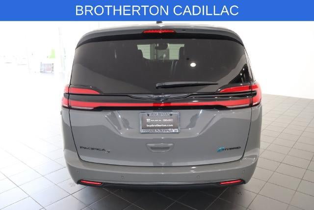 Used 2023 Chrysler Pacifica Limited w/ S Appearance Package FWD image 4