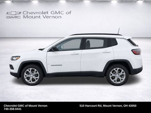Used 2024 Jeep Compass Latitude AWD/4WD image 63