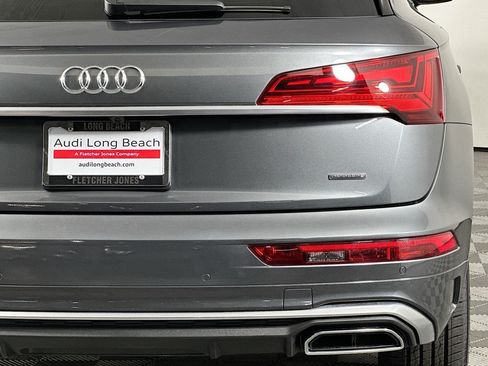 Used 2023 Audi Q5 2.0T Premium w/ Convenience Package AWD/4WD image 16