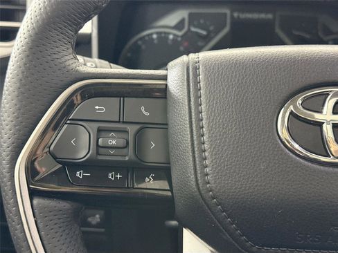 Used 2023 Toyota Tundra Limited image 18