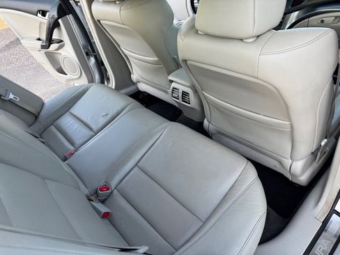 Used 2013 Acura TSX Sedan image 25