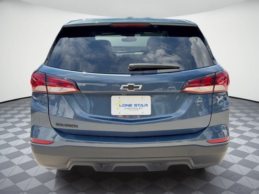 Used 2024 Chevrolet Equinox LS w/ LS Convenience Package FWD image 11