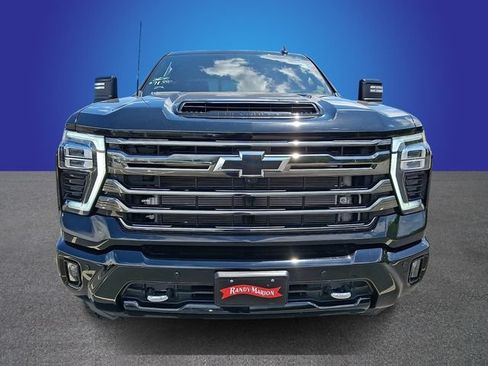 Used 2024 Chevrolet Silverado 2500 High Country w/ High Country Premium Package AWD/4WD image 2