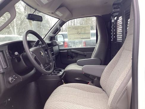New 2025 Chevrolet Express 2500 RWD image 21