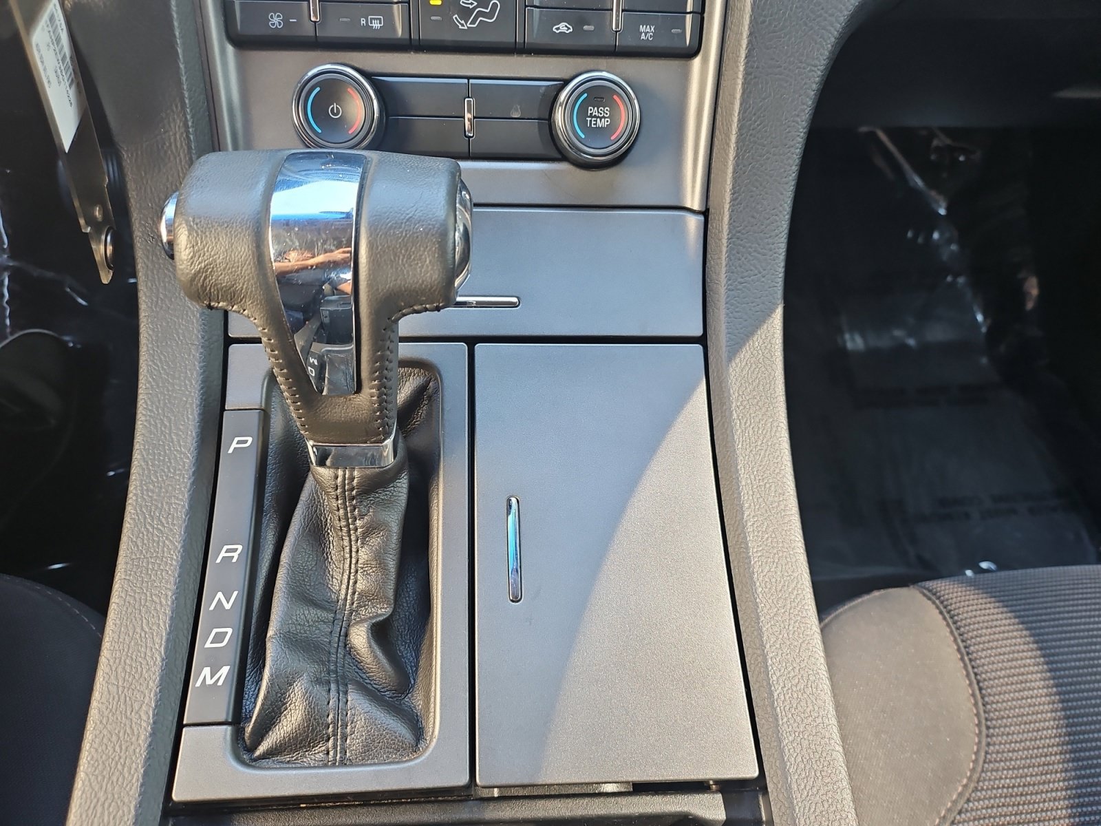 Used 2011 Ford Taurus SEL FWD image 30