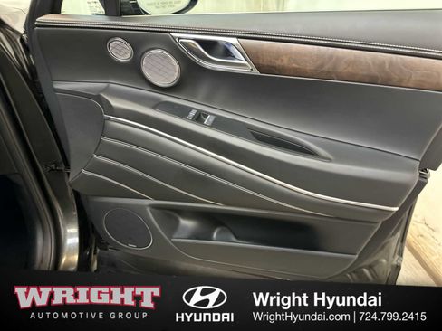 Certified 2024 Genesis GV80 3.5T w/ Prestige Package image 17