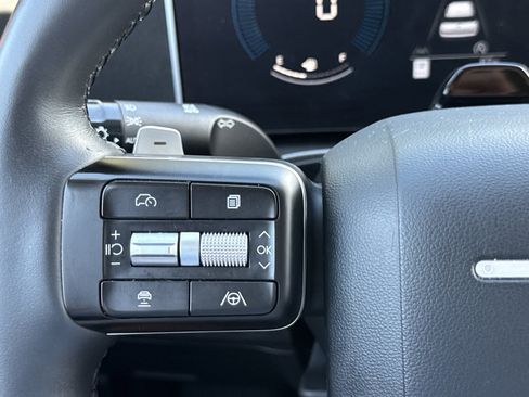Certified 2025 Hyundai Santa Fe SEL FWD image 22
