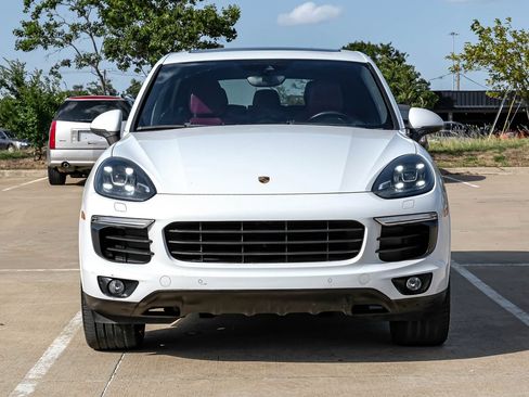 Used 2017 Porsche Cayenne Platinum Edition AWD/4WD image 6