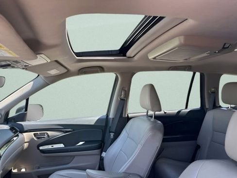 Used 2020 Honda Pilot Touring image 19