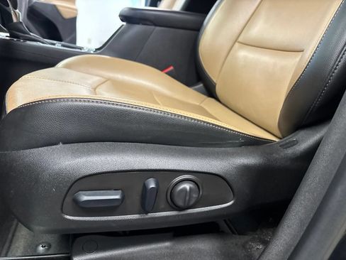 Used 2023 Chevrolet Equinox Premier AWD/4WD image 29