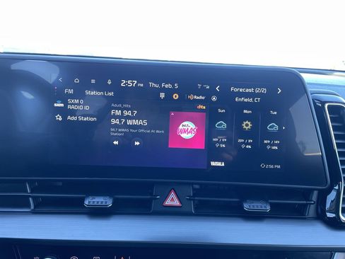 Used 2024 Kia Sportage EX image 13